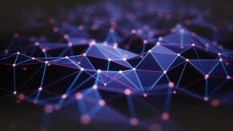 Ein komplexes, abstraktes Netzwerk aus leuchtenden blauen Linien und roten Knotenpunkten, das die vernetzte digitale Zukunft auf dem InterNetX Domain Summit visualisiert.